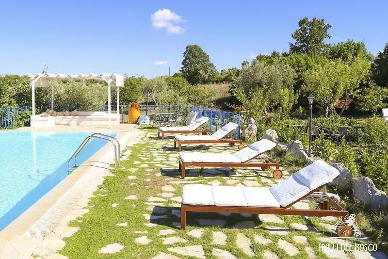Trulli Del Bosco Acomodação com café da manhã Alberobello Exterior foto